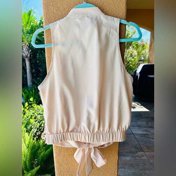 Modern Wrap Sleeveless Cream/Beige Blouse SZ L NWOT - Picture 4 of 5